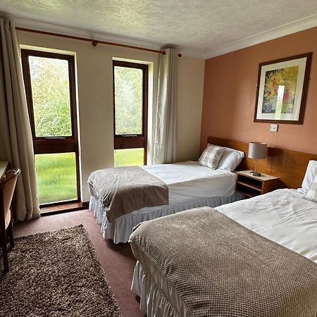 Farmhouse Inn Thaxted エクステリア 写真
