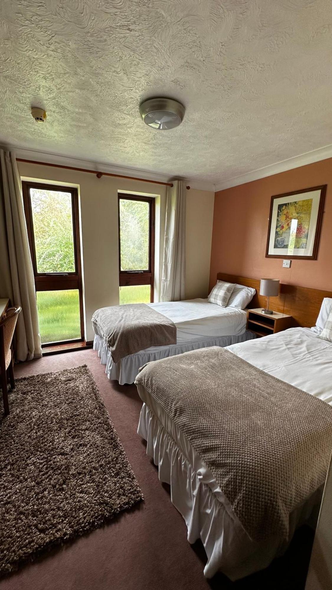 Farmhouse Inn Thaxted エクステリア 写真